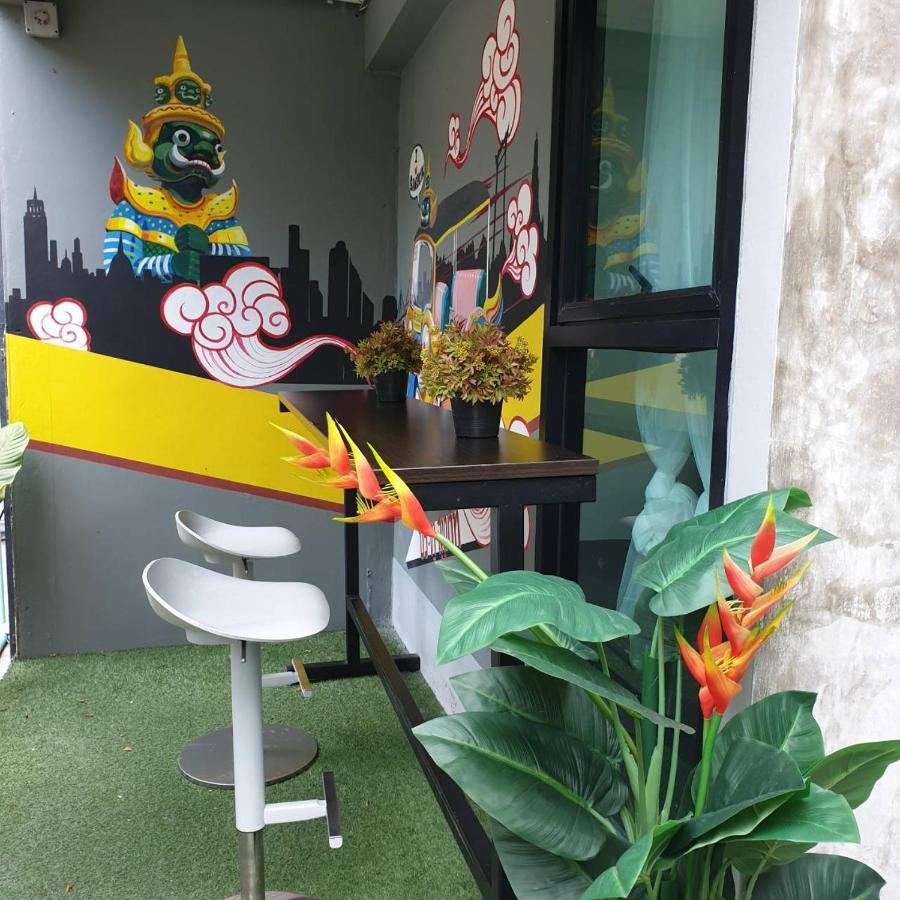 曼谷 V30 Sukhumvit酒店 外观 照片