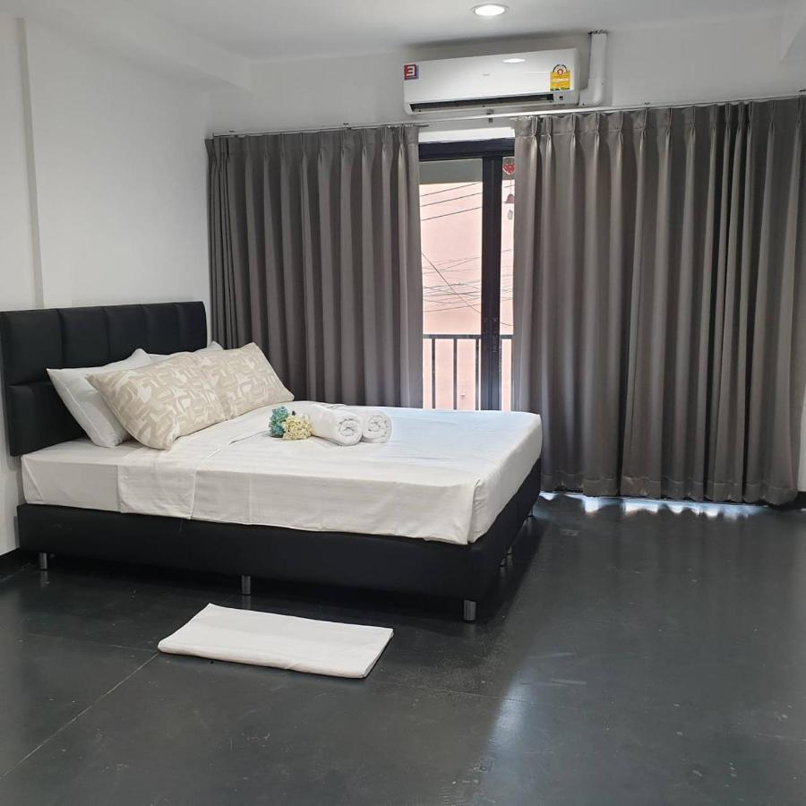曼谷 V30 Sukhumvit酒店 外观 照片