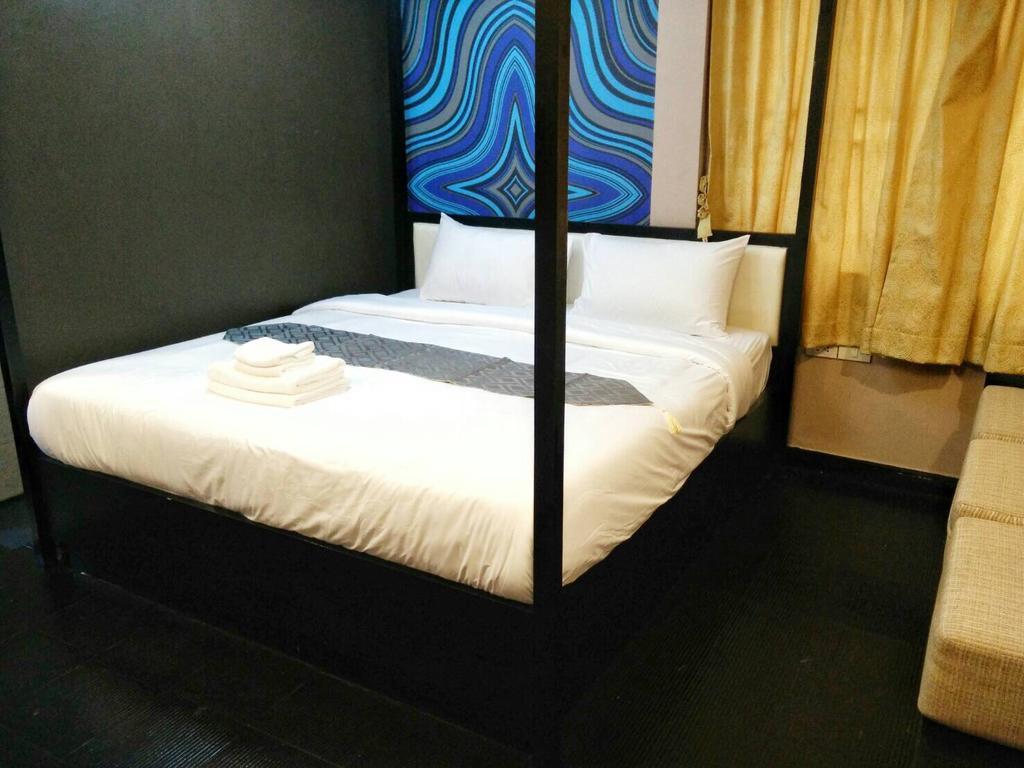 曼谷 V30 Sukhumvit酒店 外观 照片