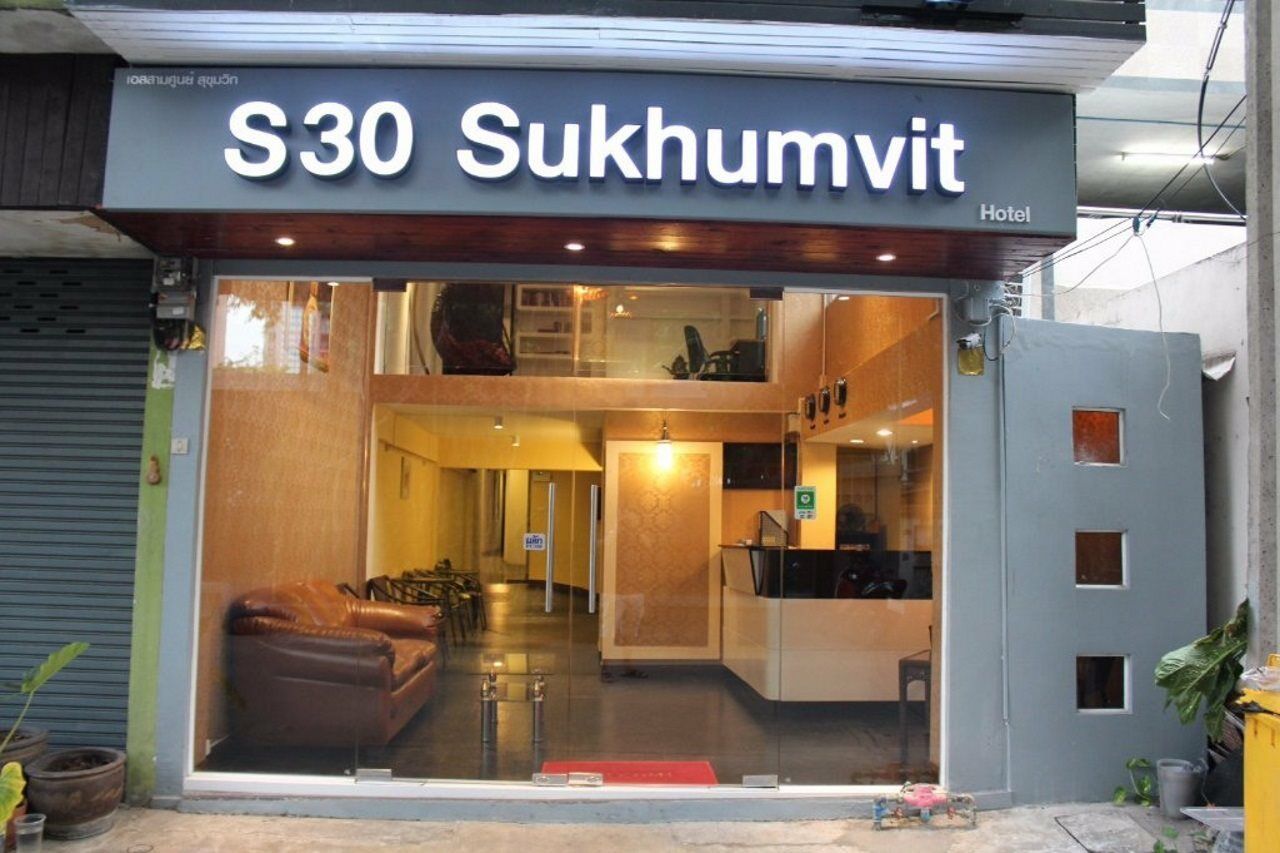 曼谷 V30 Sukhumvit酒店 外观 照片